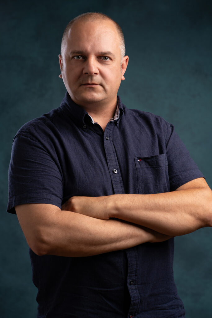 poslovni portret elektricar